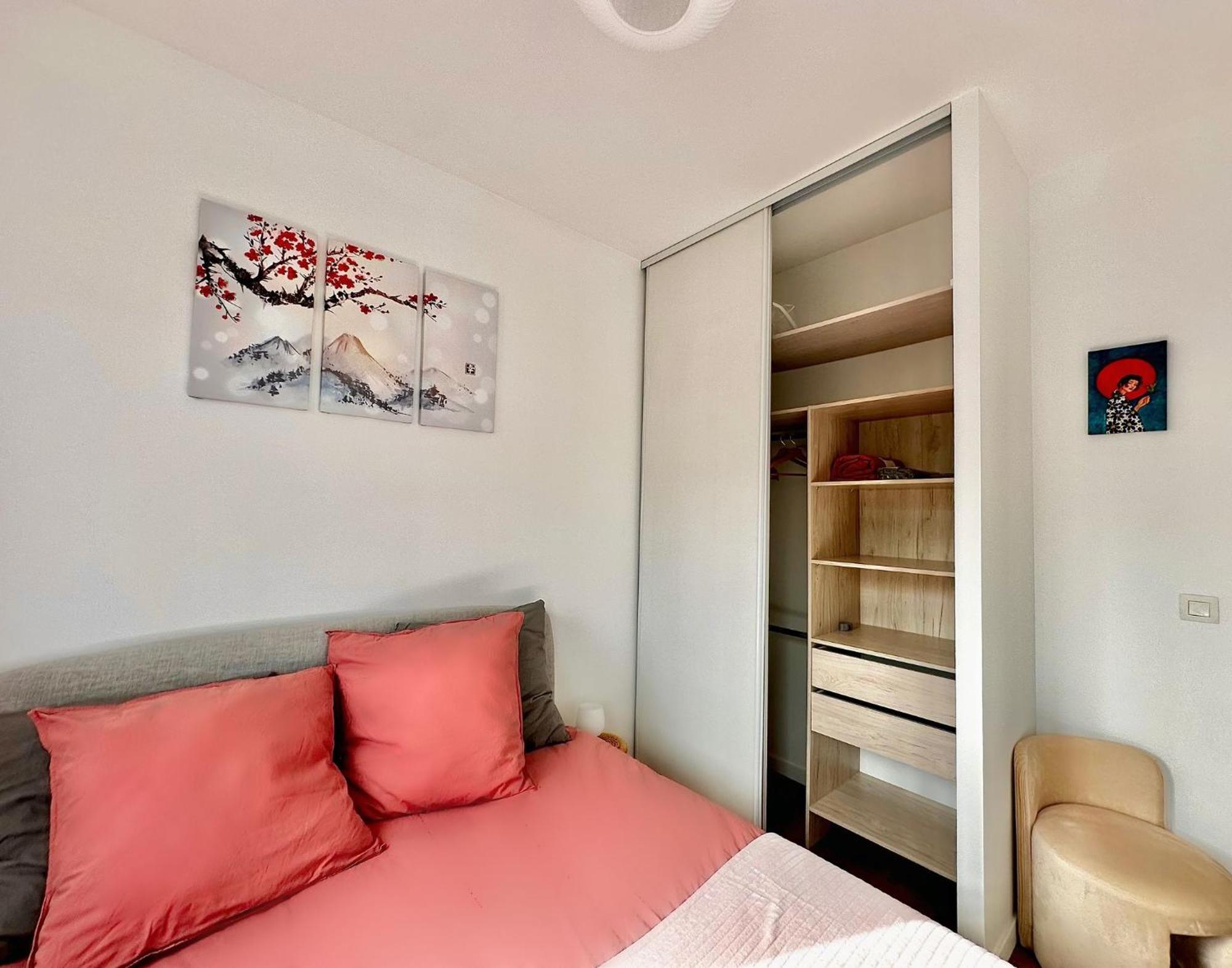 Ferienwohnung Le Boudoir - 2 Pieces Et Parking Le Plessis-Robinson Exterior foto